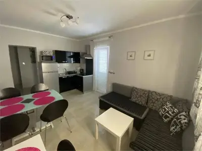 Ferienwohnung für 4 Personen (55 m²) in Tribunj 5/10