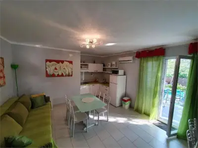 Ferienwohnung für 4 Personen (55 m²) in Tribunj 6/10