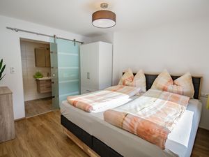 24029957-Ferienwohnung-2-Trins-300x225-2