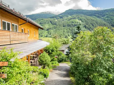 Garten_Ferienwohnung-Cafe-Max_Trins-Wipptal (32)