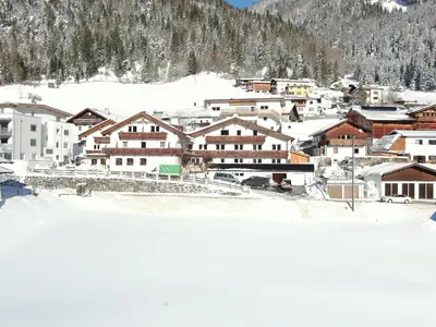 Schneeschuhwandern Hohe Burg