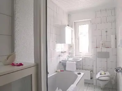 Bad/Dusche. Badezimmer