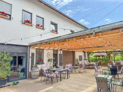 Außenseite Ferienhaus [Sommer]