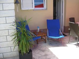 18948189-Ferienwohnung-2-Trogir-300x225-1