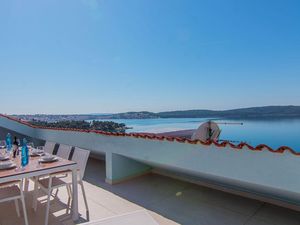 22807149-Ferienwohnung-6-Trogir-300x225-1