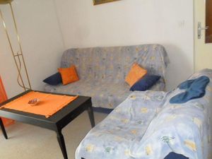 23577434-Ferienwohnung-8-Trogir-300x225-4