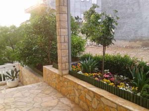 23982137-Ferienwohnung-5-Trogir-300x225-4