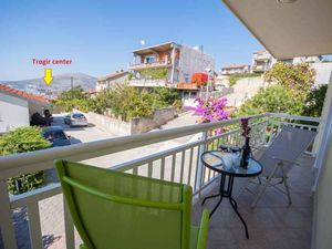 23982138-Ferienwohnung-6-Trogir-300x225-2