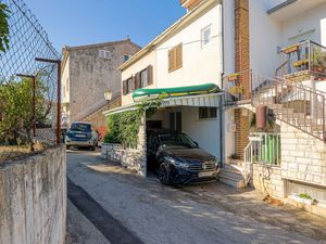 Ferienwohnung für 5 Personen (60 m²) in Trogir