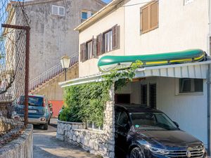 23982172-Ferienwohnung-5-Trogir-300x225-3