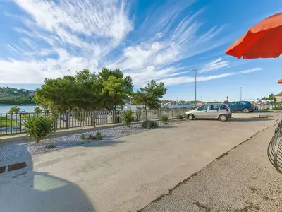 Ferienwohnung für 4 Personen (38 m²) in Trogir 1/10
