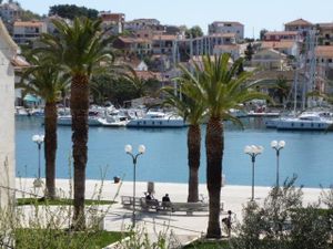 22442143-Ferienwohnung-2-Trogir-300x225-1