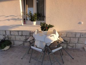 22946173-Ferienwohnung-3-Trogir-300x225-4