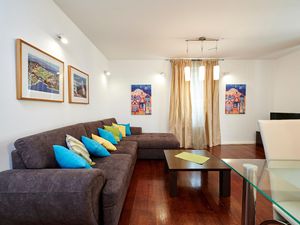 23201501-Ferienwohnung-3-Trogir-300x225-1