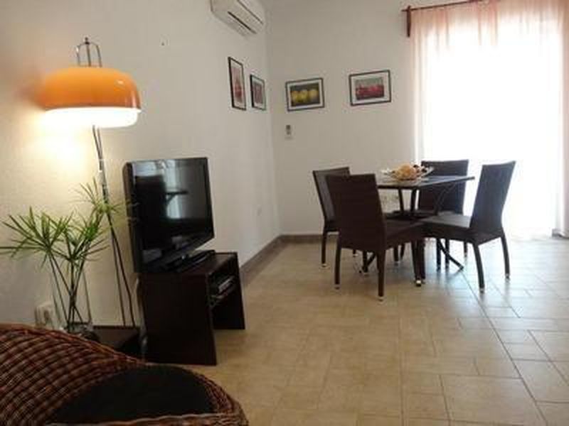 18353549-Ferienwohnung-4-Trogir-800x600-2