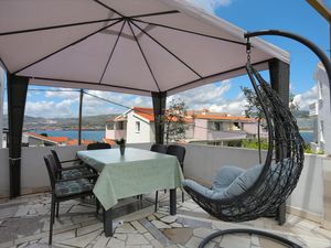 Ferienwohnung für 5 Personen (54 m²) in Trogir