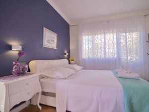 19285200-Ferienwohnung-0-Trogir-300x225-0