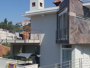 19367631-Ferienwohnung-0-Trogir-300x225-5