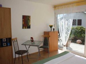 19367630-Ferienwohnung-0-Trogir-300x225-1