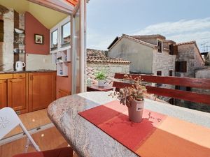 19367623-Ferienwohnung-0-Trogir-300x225-5