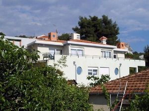 19367634-Ferienwohnung-0-Trogir-300x225-5