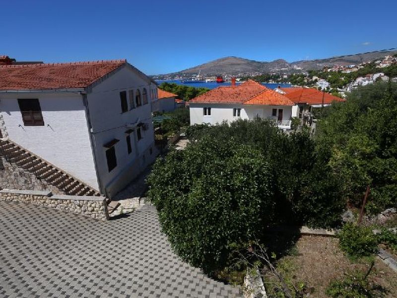 23072695-Ferienwohnung-4-Trogir-800x600-2