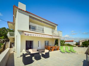 Ferienwohnung für 6 Personen (80 m²) in Trogir