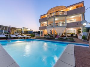 Ferienwohnung für 6 Personen (153 m²) in Trogir