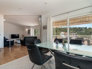 23459516-Ferienwohnung-6-Trogir-300x225-3