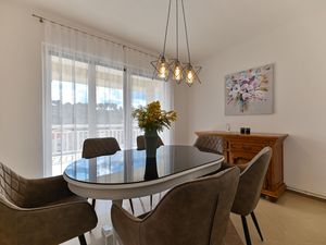 19348544-Ferienwohnung-6-Trogir-300x225-3