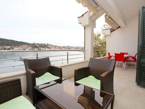 Ferienwohnung für 6 Personen (81 m²) in Trogir