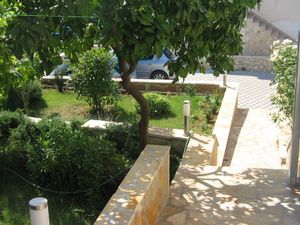 23941123-Ferienwohnung-4-Trogir-300x225-3