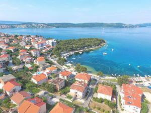 23942883-Ferienwohnung-7-Trogir-300x225-3