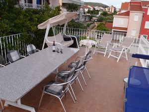 23943021-Ferienwohnung-4-Trogir-300x225-3