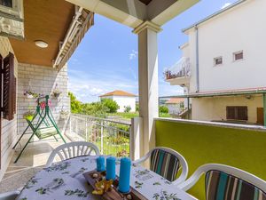 Ferienwohnung für 5 Personen (80 m²) in Trogir