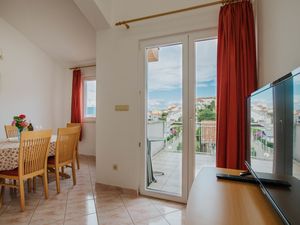 23944593-Ferienwohnung-5-Trogir-300x225-5