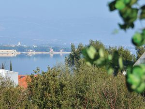 23732121-Ferienwohnung-4-Trogir-300x225-3