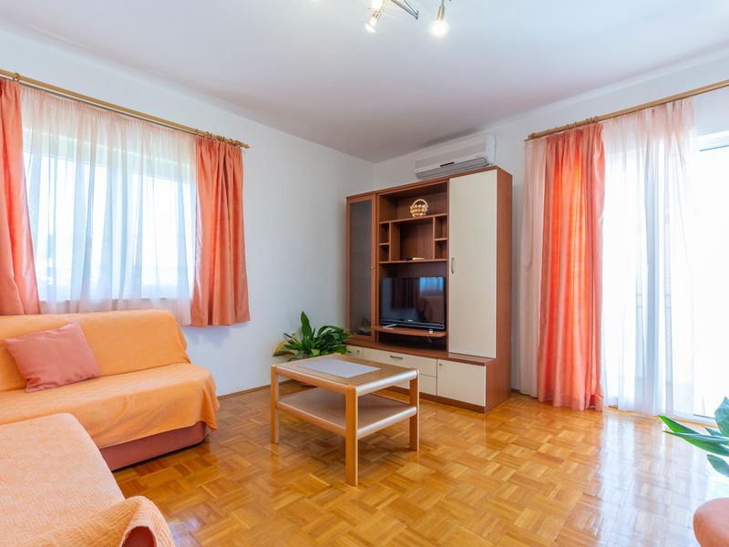 23725821-Ferienwohnung-5-Trogir-800x600-2