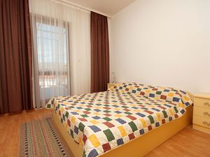 18323377-Ferienwohnung-6-Trogir-300x225-5