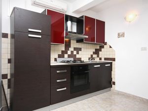 18693203-Ferienwohnung-2-Trogir-300x225-5