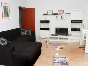 18953702-Ferienwohnung-6-Trogir-300x225-1