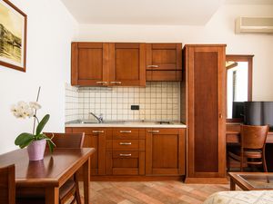 23657687-Ferienwohnung-2-Trogir-300x225-2