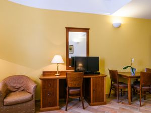 23657689-Ferienwohnung-3-Trogir-300x225-1