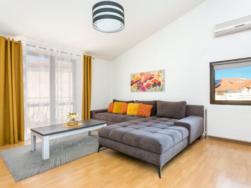 23663750-Ferienwohnung-5-Trogir-800x600-2