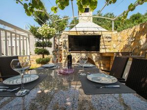 Ferienwohnung für 5 Personen (55 m²) in Trogir