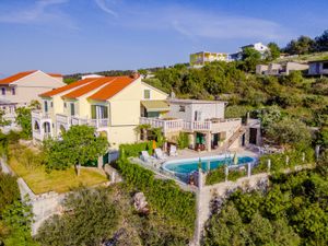 Ferienwohnung für 8 Personen (96 m&sup2;) in Trogir