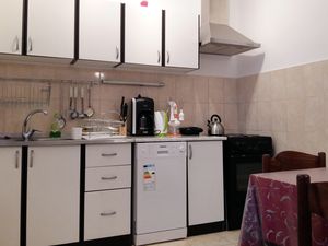 23931026-Ferienwohnung-6-Trogir-300x225-5