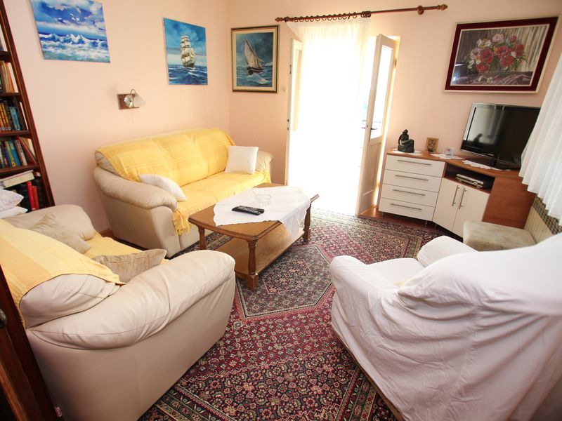 23932136-Ferienwohnung-6-Trogir-800x600-1