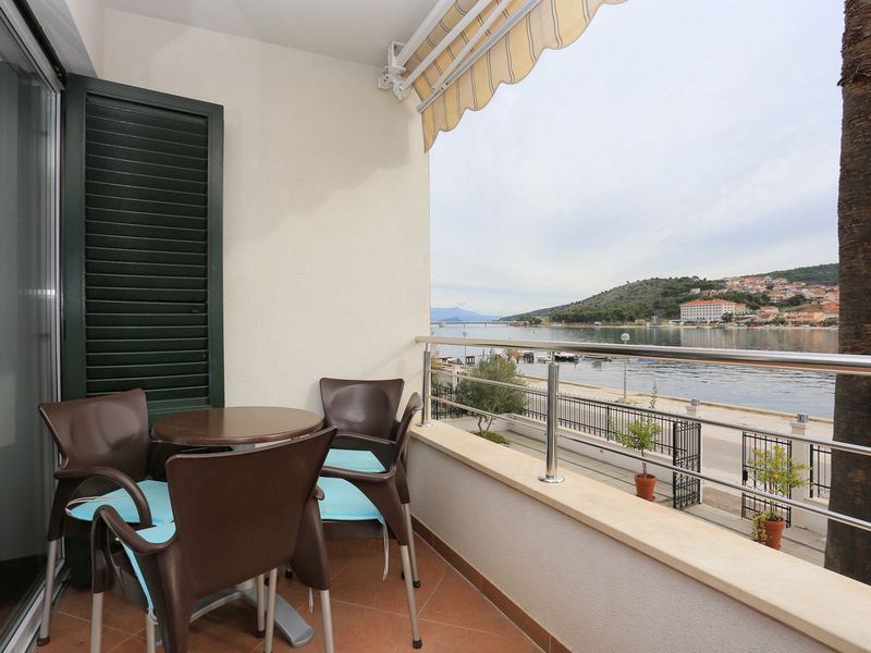 23932419-Ferienwohnung-6-Trogir-800x600-0