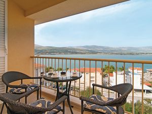 23730580-Ferienwohnung-5-Trogir-300x225-4